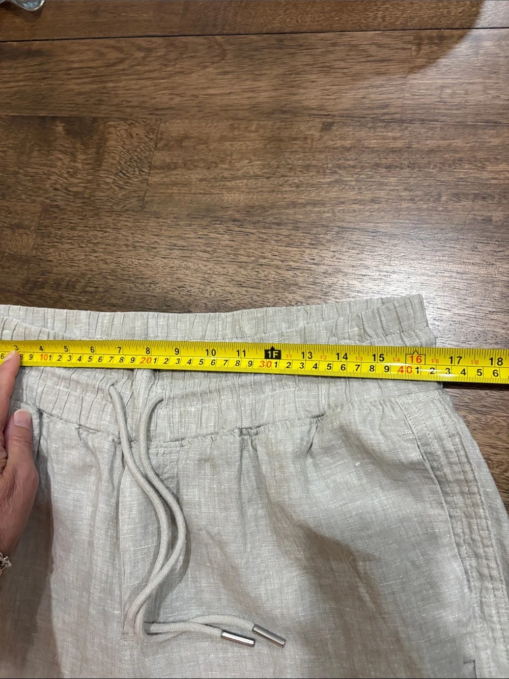 Tan Quince European Linen Wide Leg Pants. Large. Drawstring waist